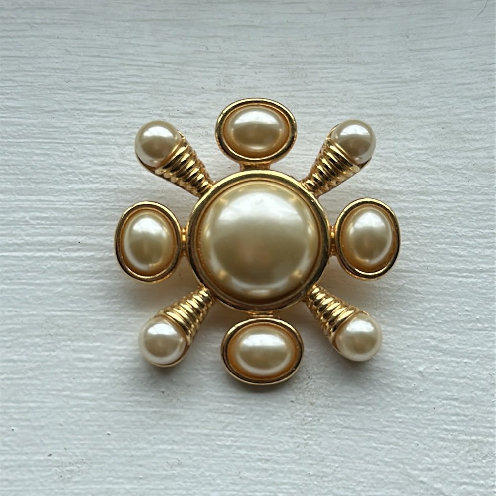 Vintage Signed Kenneth Lane KJL for Avon Pearl Crystal Cross Brooch Pin Pendant
